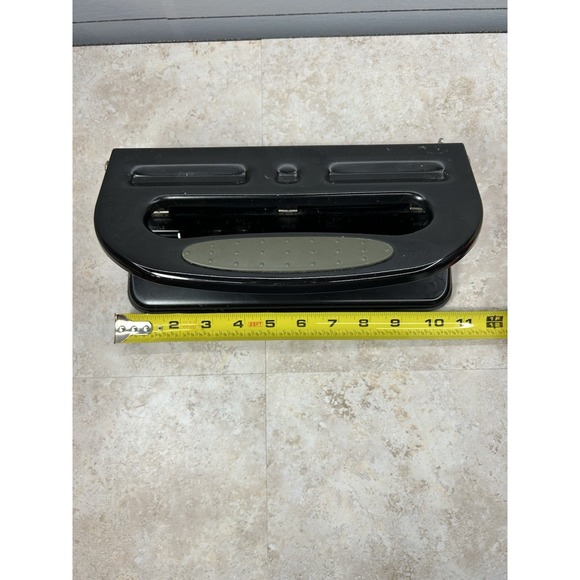 Corporate Express CEB 900025 Heavy Duty 3-hole Punch‎ Black - Picture 9 of 9